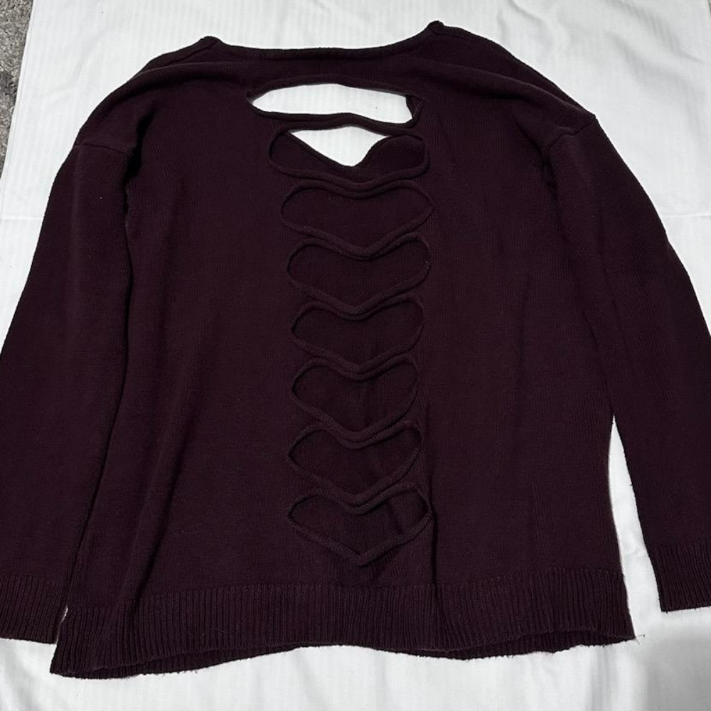 Express Sweater - Picture 2 of 3